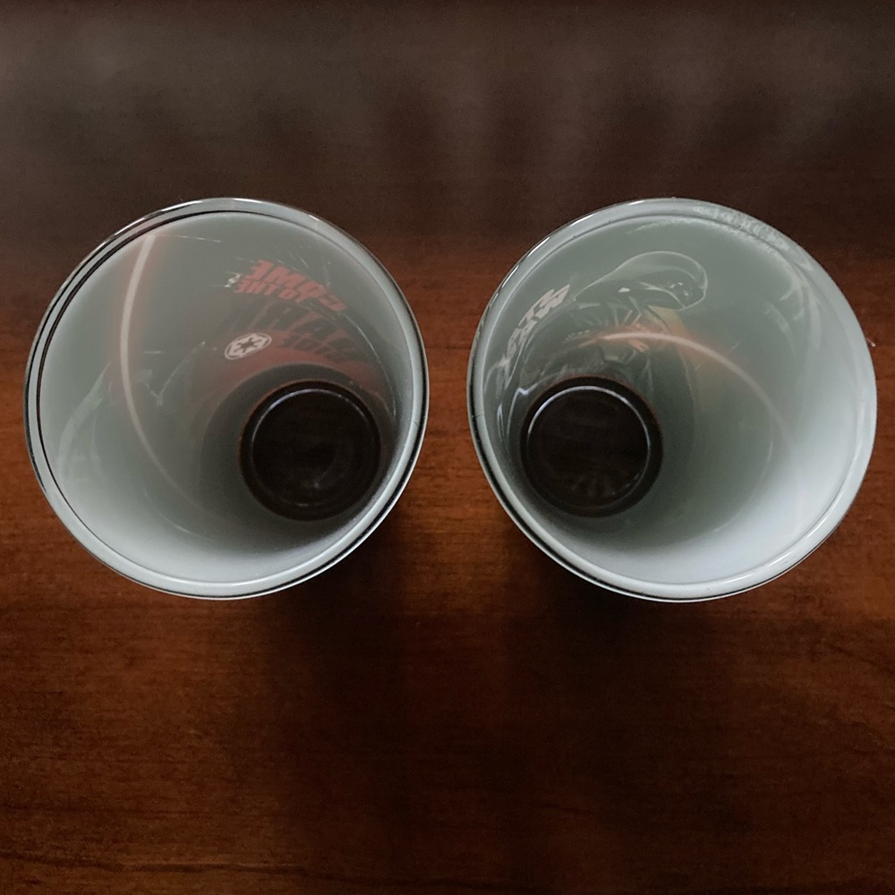 Star Wars 2 Glass Cups - Picture 2 of 4